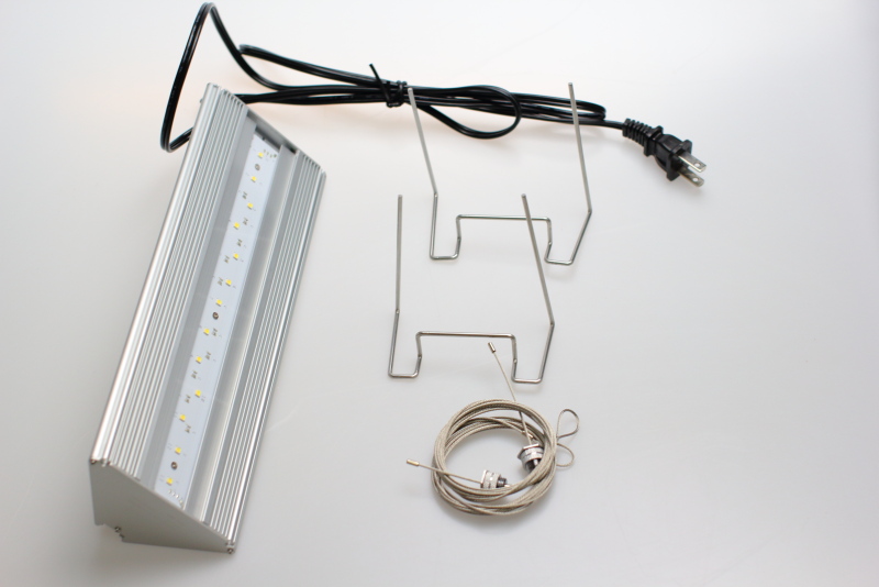 アクロ　TRIANGLE LED BRIGHT 300 1950lm Aqullo Series 30㎝水槽用照明　ライト